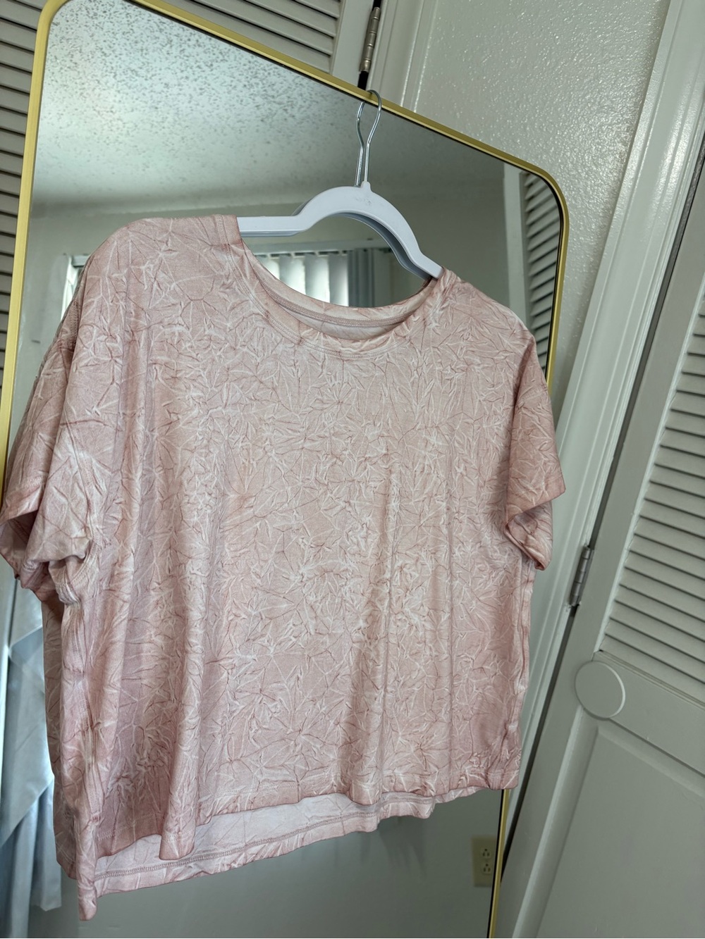 Lululemon shirt